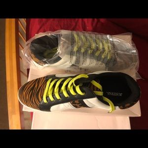 ANIMAL PRINT SNEAKERS